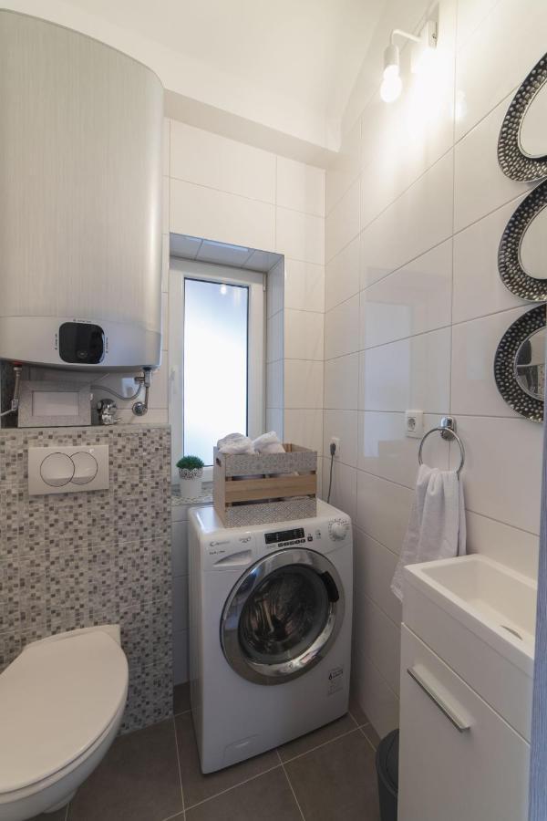 Apartment Fiora Kastela Ngoại thất bức ảnh