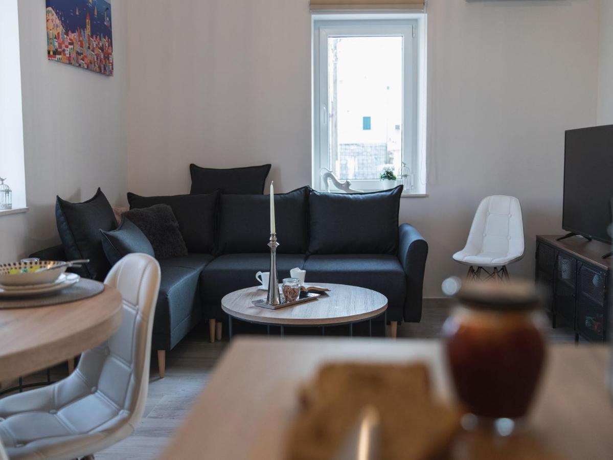 Apartment Fiora Kastela Ngoại thất bức ảnh