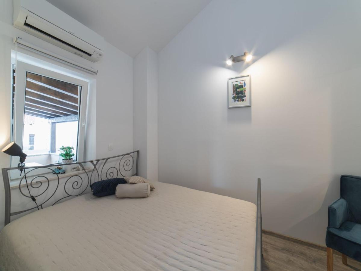 Apartment Fiora Kastela Ngoại thất bức ảnh
