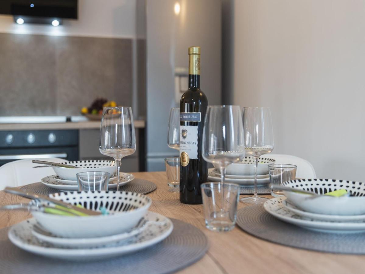 Apartment Fiora Kastela Ngoại thất bức ảnh
