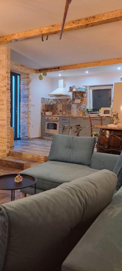 Apartment Fiora Kastela Ngoại thất bức ảnh