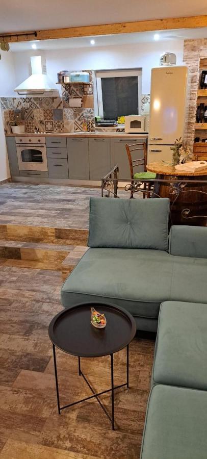 Apartment Fiora Kastela Ngoại thất bức ảnh